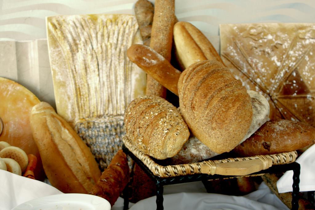Eser Premium Hotel & Spa Büyükçekmece Kültér fotó Bread