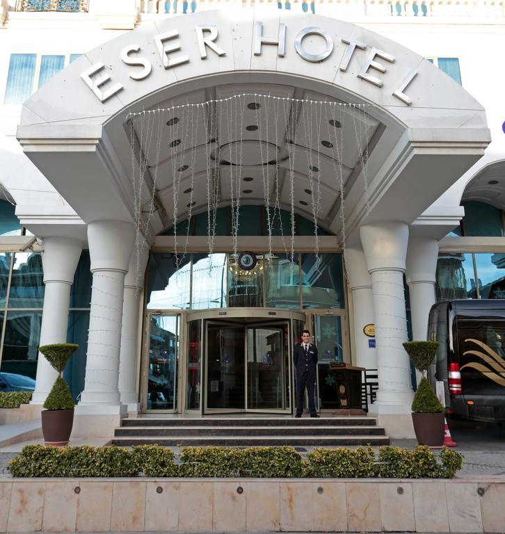 Eser Premium Hotel & Spa Büyükçekmece Kültér fotó Entrance of the hotel