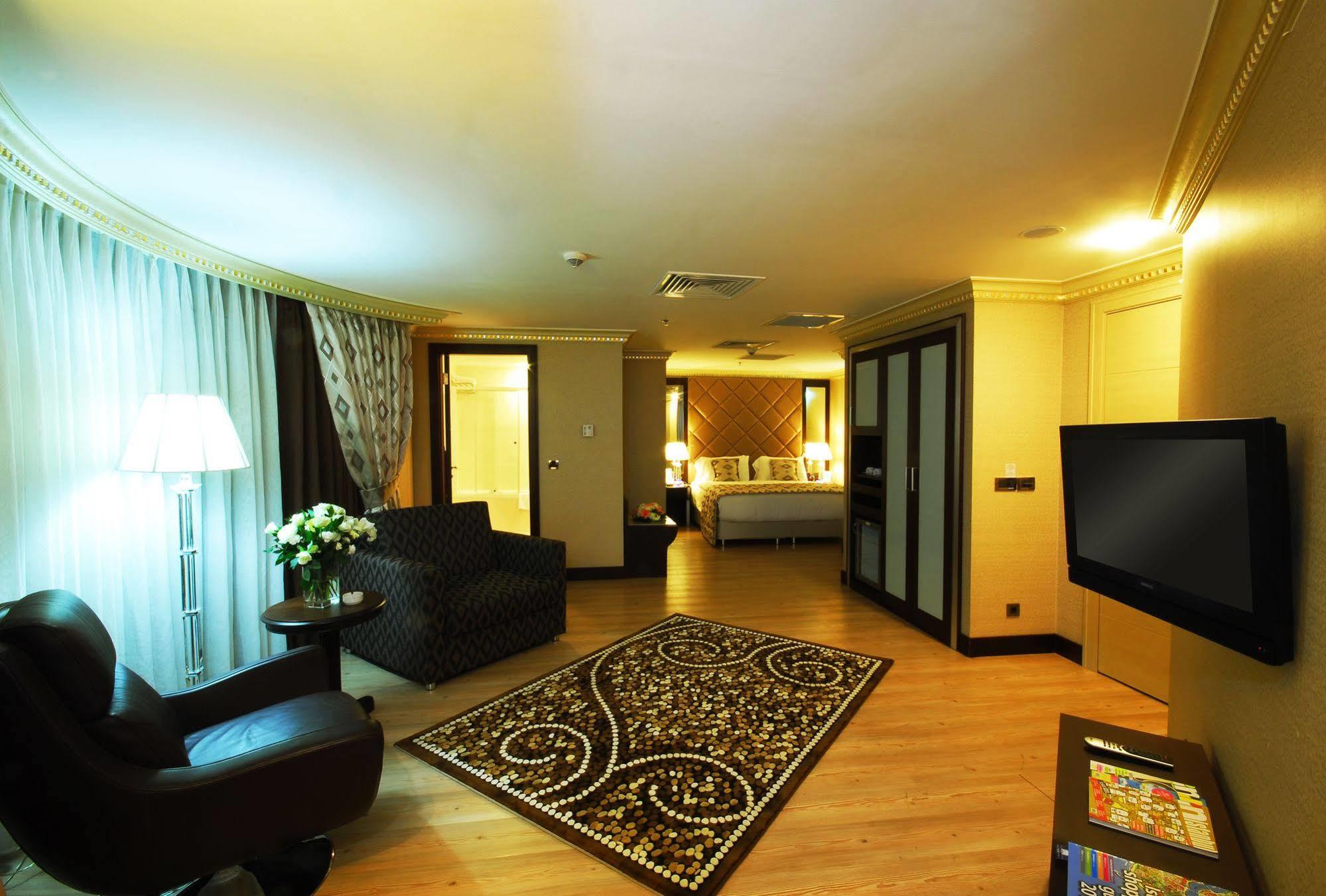 Eser Premium Hotel & Spa Büyükçekmece Kültér fotó Suite