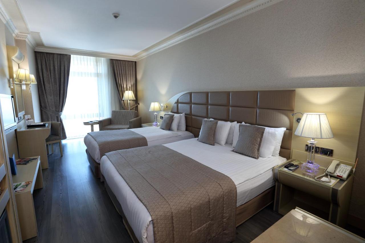 Eser Premium Hotel & Spa Büyükçekmece Kültér fotó A room at the hotel